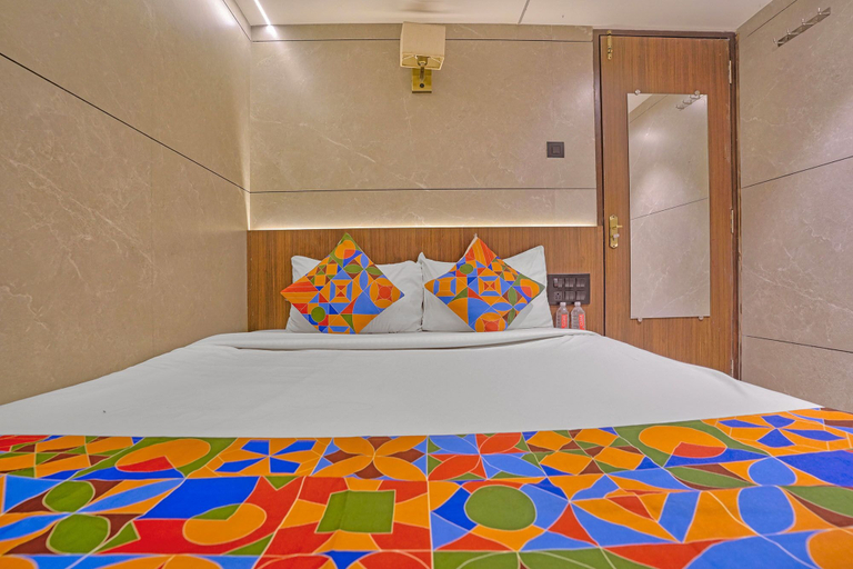 Room 3, Via Woodlands, Mumbai Suburban