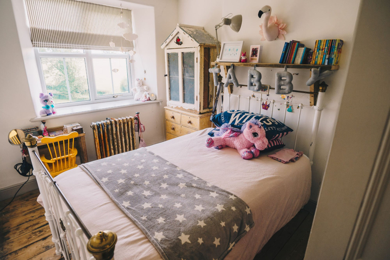 Room 2, Bydown Cottage in Swimbridge, Devon
