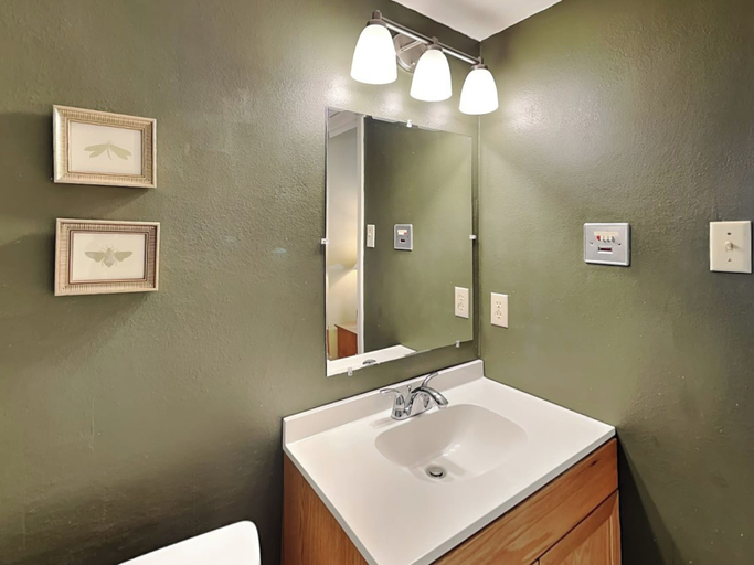 Bathroom, Watercolor Skies by Silver Sands Vacation Rentals, Nueces