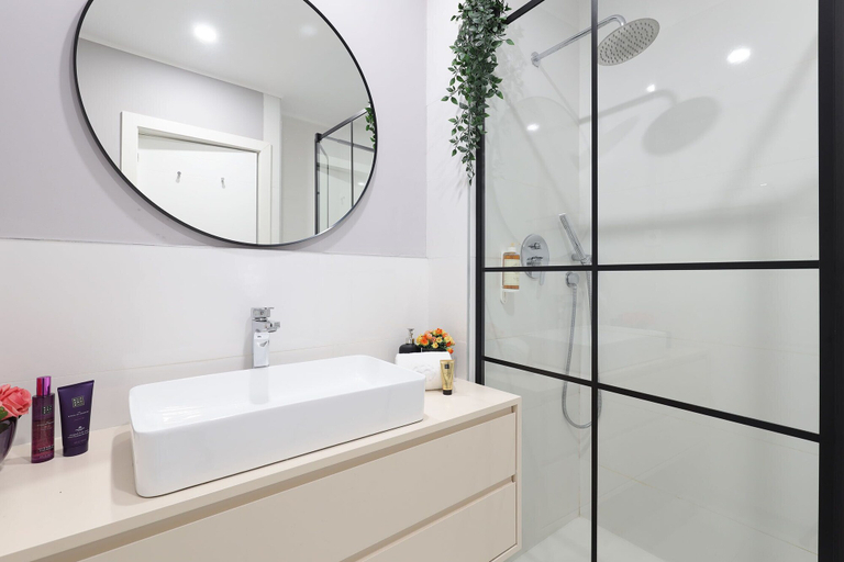 Bathroom 3, ON Apartments - Family - Free Parking & Pet Friendly, Porto