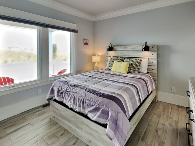 Bedroom 3, Dune Our Thing by Topsail Realty, Onslow