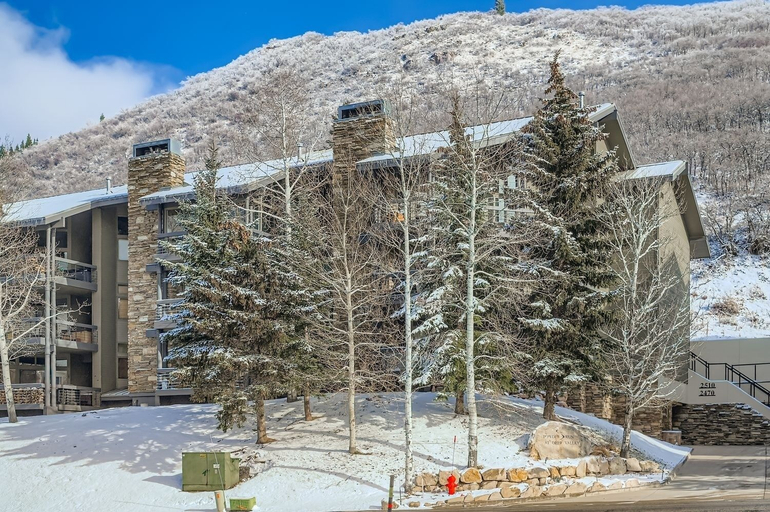 Exterior 4, 12 C Powder Run 2 Bedroom Condo by RedAwning, Summit