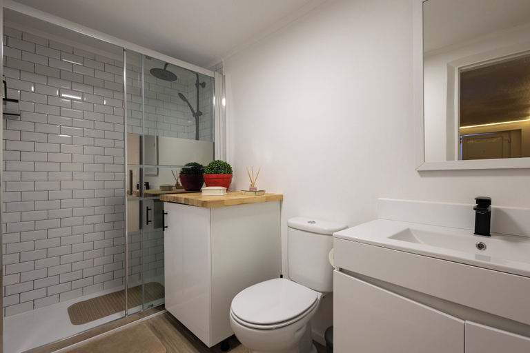 Bathroom 4, MàHouse GuestHouse, Lisbon