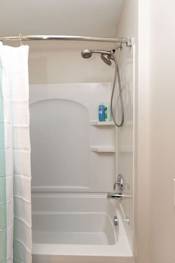 Interior 3, Your Cozy One Bedroom Midtown, Wayne