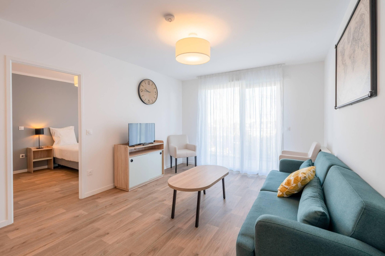 Living area 2, Quality Aparthotel Moissy-Cramayel, Seine-et-Marne