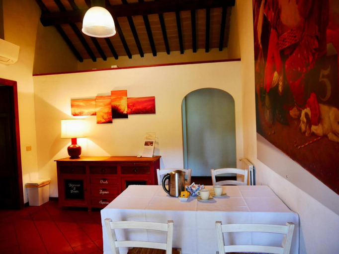 Others 5, Castello del Duca - Visconte Family Suite, Rome