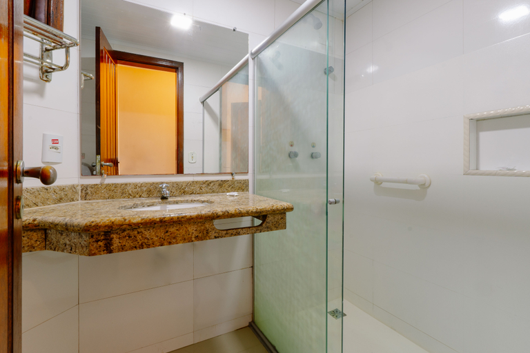Bathroom 5, Rede Andrade Terra Brasil, Porto Seguro
