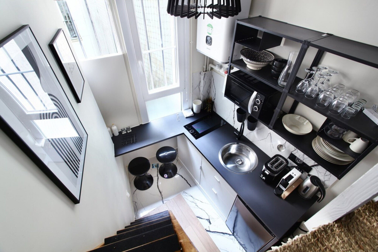 Private kitchen 3, Cozy Studio With Loft Bed - Center of Paris, Paris