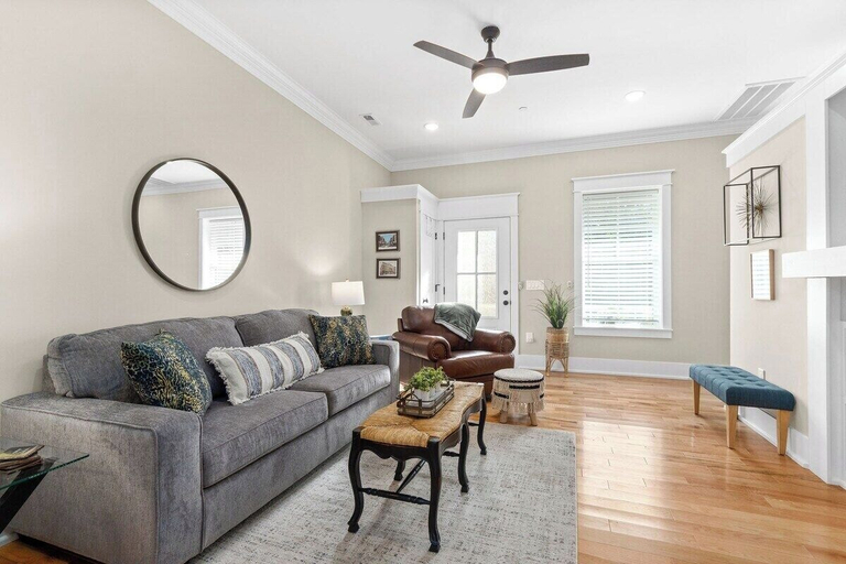 Interior 4, Unit #5 638 Madison St, Montgomery