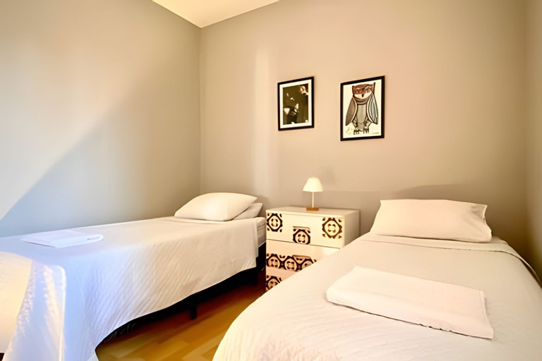 Room 5, Residencial Liberdade, São Paulo