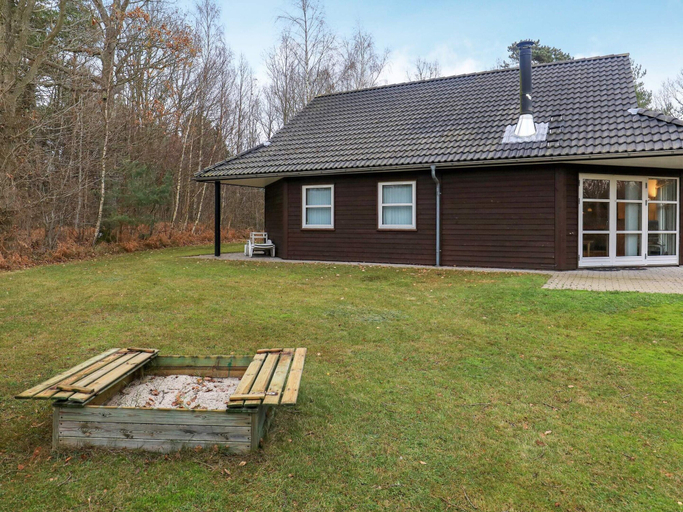 Others 4, 4 Star Holiday Home in Laeso, Læsø