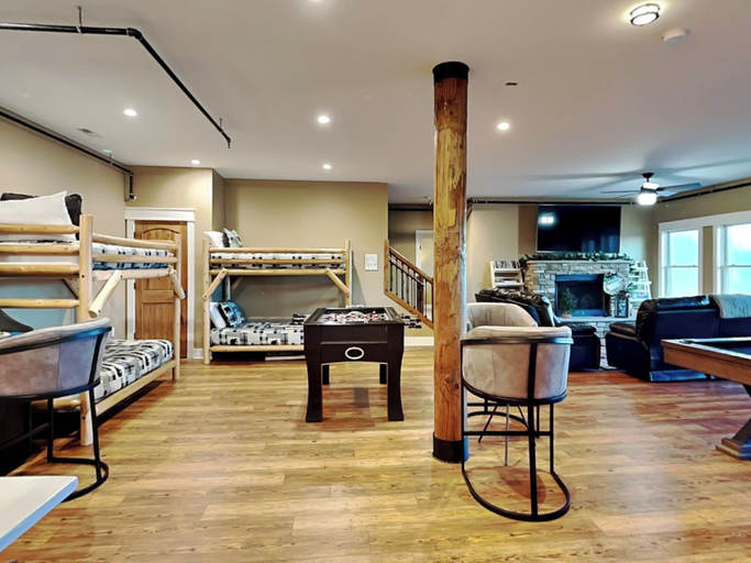Food & Drinks, 5 Solas Lodge by Jackson Mountain Rentals, Sevier