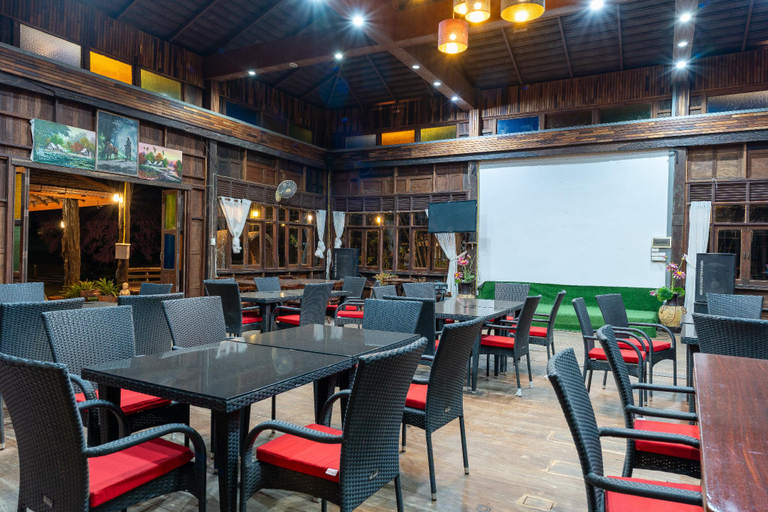 Food & Drinks 5, De Bua Valley, Wang Num Khiaw