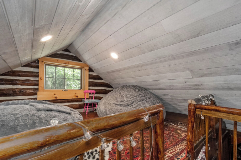Property amenity 3, Tucked Inn by Taylor Made Deep Creek, Garrett
