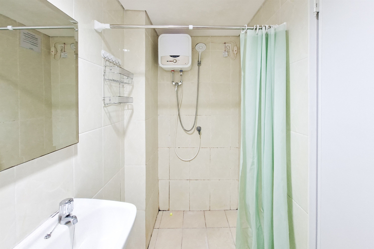 Bathroom 3, Great Deal Studio Apartment at M-Town Residence By Travelio, Tangerang