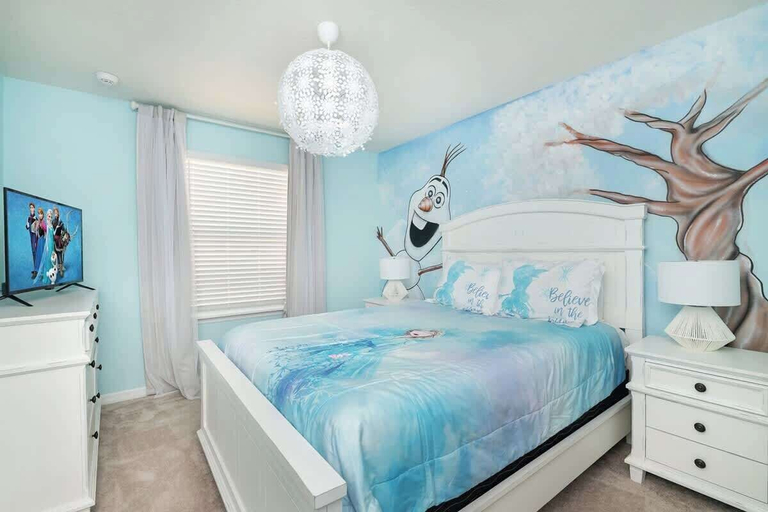 Room 3, Super Home in Davenport, Polk