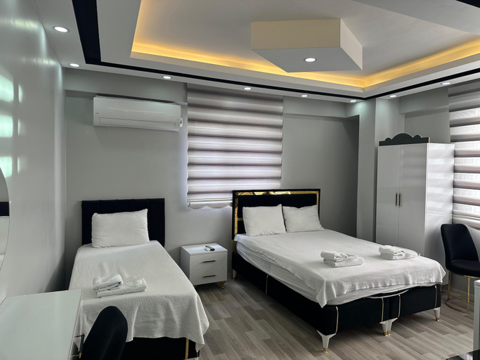 Bedroom 2, Hotel Sandra, Merkez
