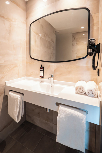 Bathroom 4, OZO Hotels De President Amsterdam Schiphol Airport, Haarlemmermeer