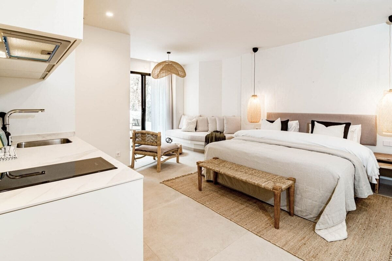 Interior 2, A3- Seaclub Suites by Roomservices, Málaga
