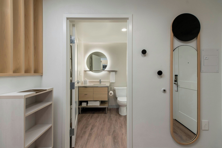 Bathroom 4, Towneplace Suites By Marriott Woodstock, Oxford