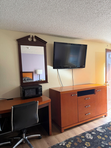 Others 4, Federal way Motel, King