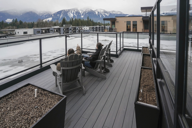 Property grounds 3, The Fox Den, Columbia-Shuswap