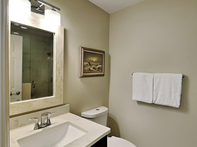 Bathroom 4, Palms North #7B by Southern Vacation Rentals, Walton