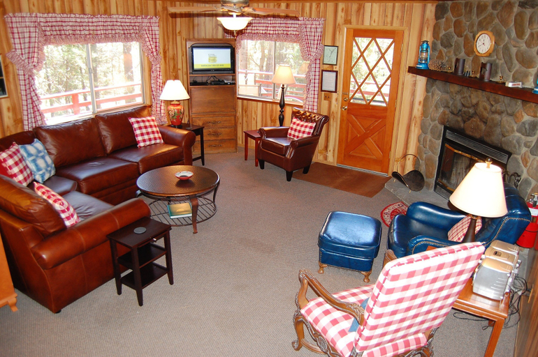 Others 5, Manzanita Lodge, Mariposa