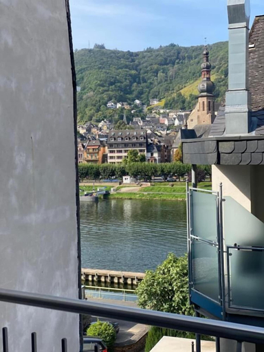 Others 4, Hotel am Hafen, Cochem-Zell