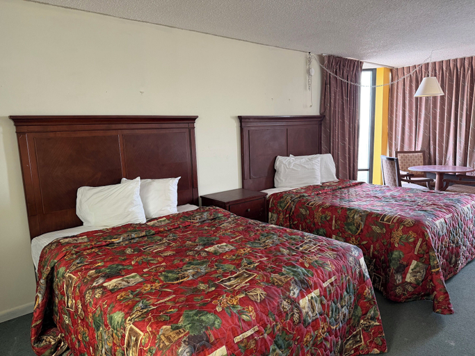 Bedroom 2, South Shores Motel, Volusia