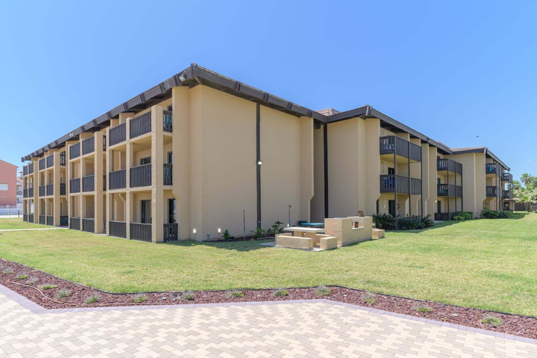 Exterior 5, Cozy 1br Condo Sleeps 4 With Beach Access 1 Bedroom Condo, Cameron