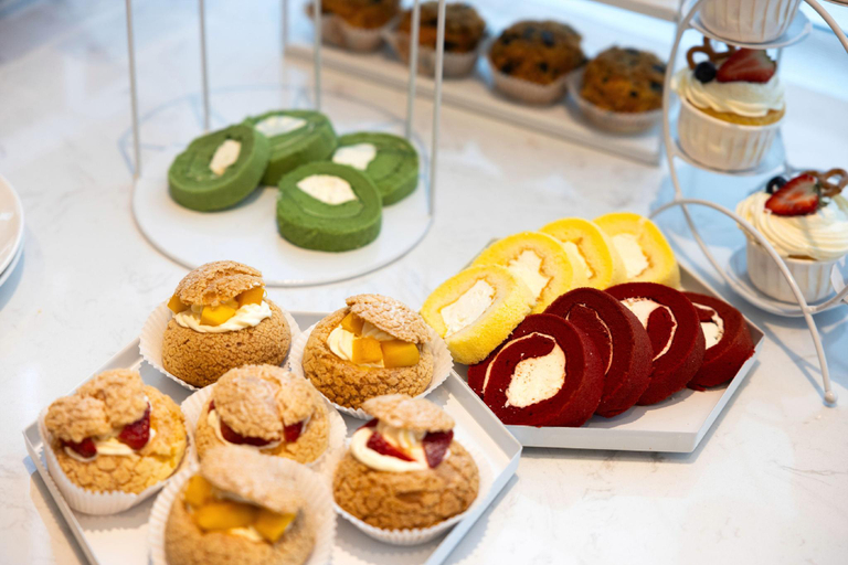 Food & Drinks 5, ホーム 2 スイーツ バイ ヒルトンホテル, Meishan