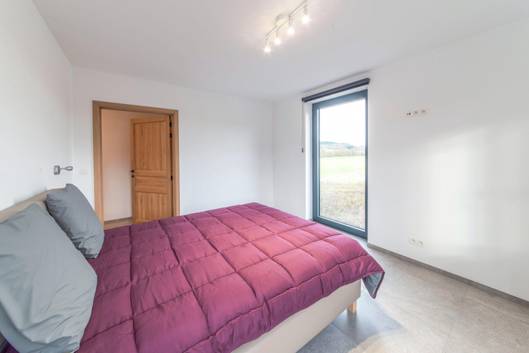 Room 4, Le Vol du Milan - Premium Villa With Pool, Luxembourg