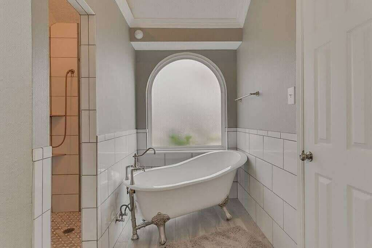 Interior 3, Poolside Summer 5BR 2bath Home With Gaming Room, Dallas