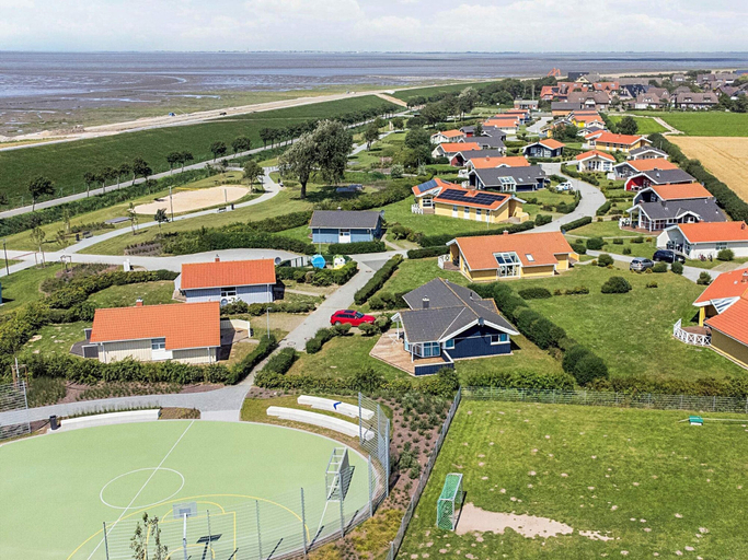 Sport court 4, 4 Star Holiday Home in Friedrichkoog, Dithmarschen