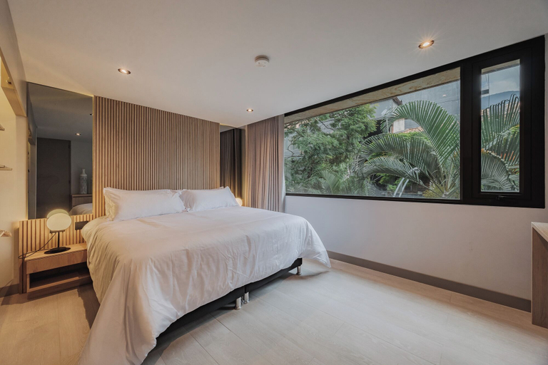 Room 3, Revellion by EP, Medellín