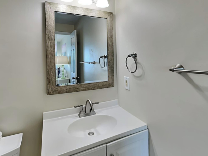 Bathroom 4, Ocean Dunes by Carolina Retreats, New Hanover