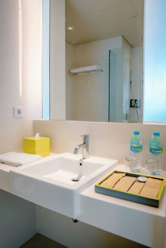 bathroom 4
