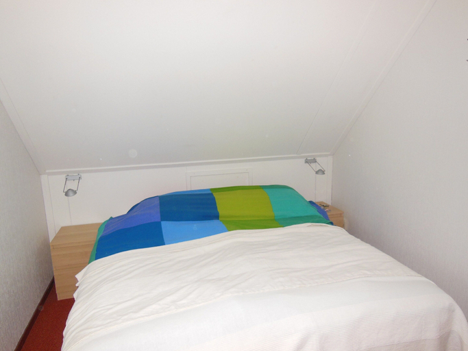 Bedroom 3, Holiday Home in Heeten Near Forest Trails, Raalte