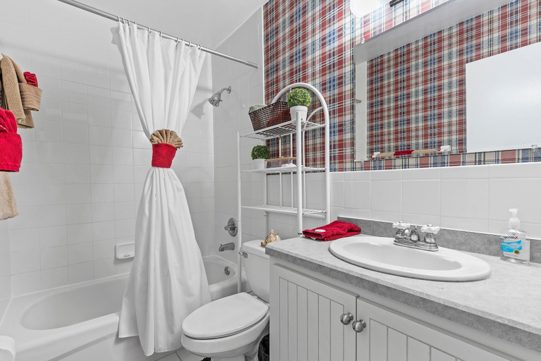Bathroom, Colony Beach Club 209, Volusia