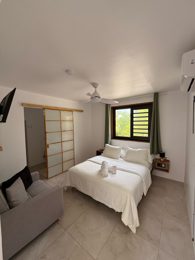 Bedroom 5, MOOREA CHILL AND BEACH LODGE