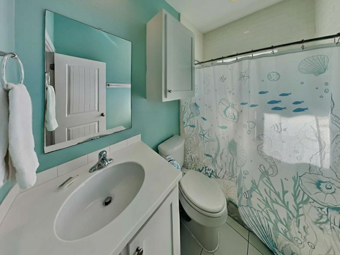 Bathroom 4, Bella Vista by Silver Sands Vacation Rentals, Nueces