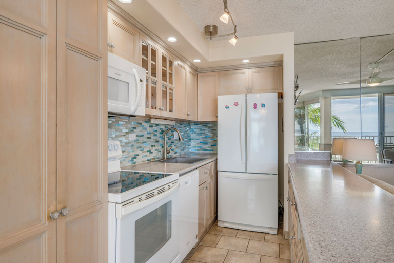 Private kitchen 2, The Hale Pau Hana, Maui