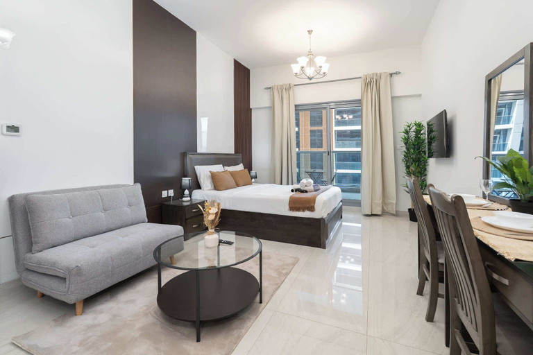 Room 5, Business Bay Chic Studio for 3 in a Great Location, Dubai