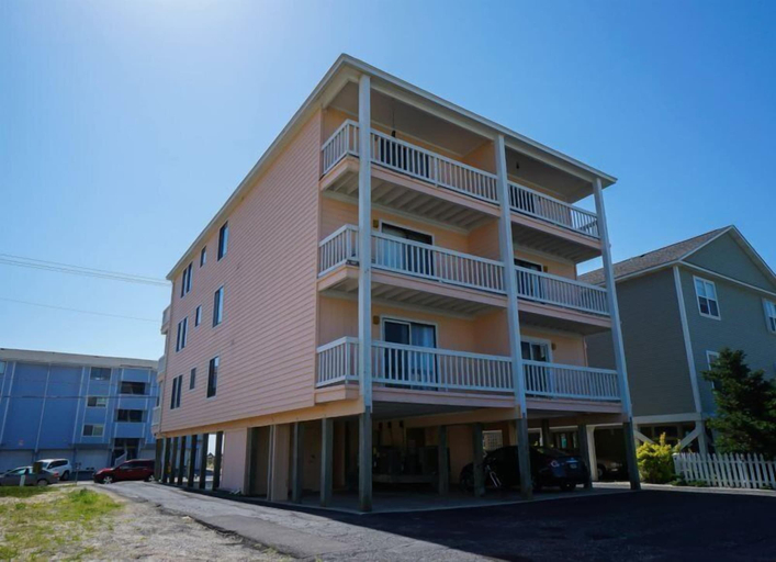 Exterior & Views 2, Sunskipper by Carolina Retreats, New Hanover