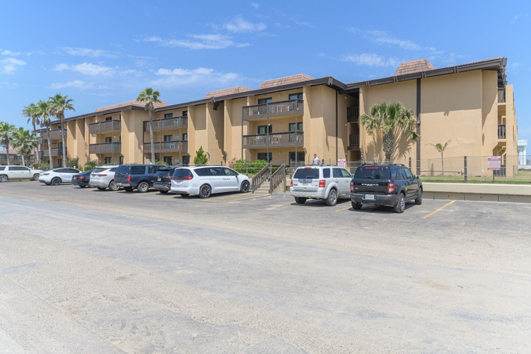 Exterior 3, Tiki 148 - Spacious 2br Beach Condo W/ Pools 2 Bedroom Condo, Cameron