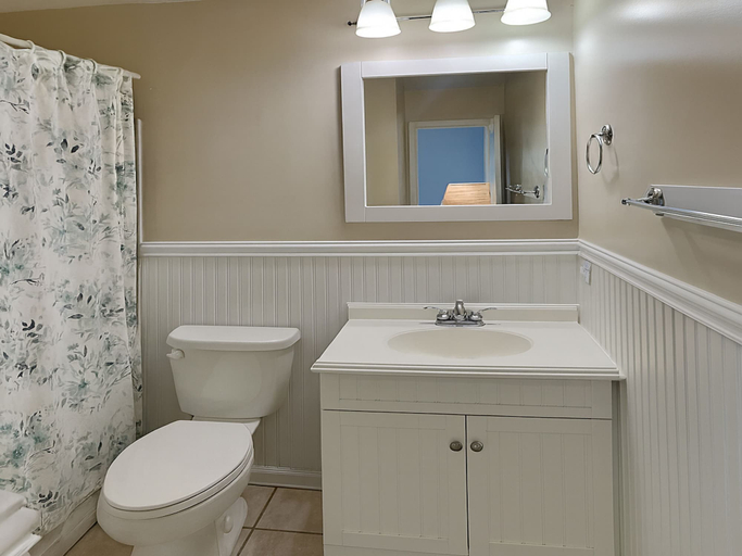 Bathroom 4, Ocean Dunes 306, New Hanover