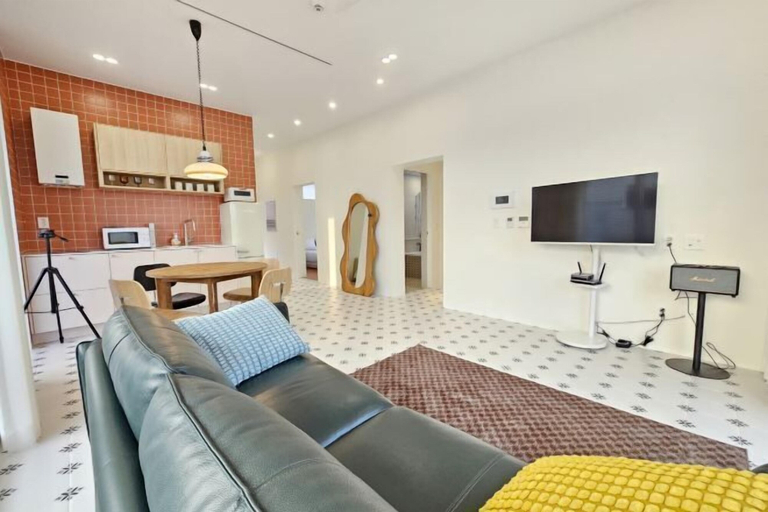 Room 4, Yuyuhi Private Pool Villa, Jeju