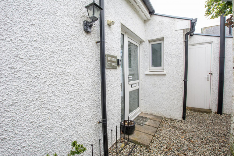 Exterior & Views 2, Helena Cottage, Fife