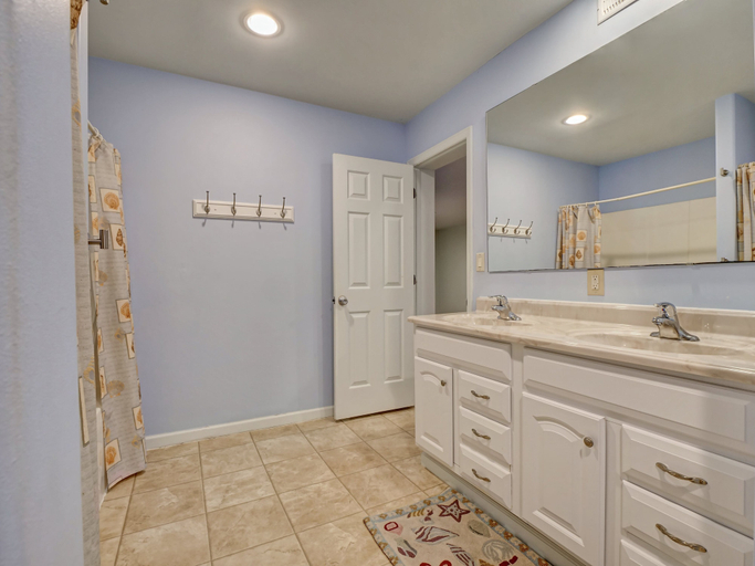 Bathroom 3, Coppertop by Topsail Realty, Onslow